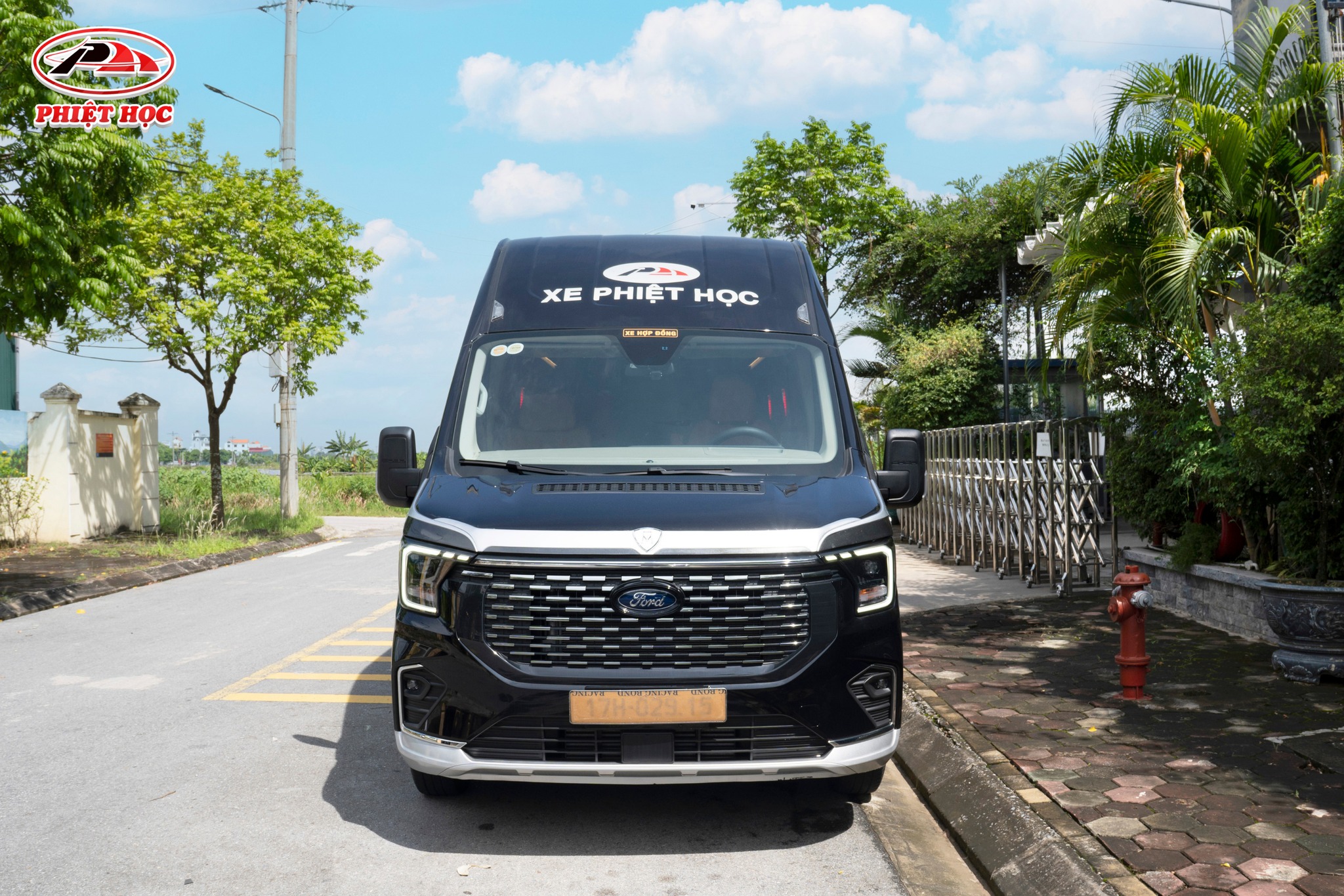 Nhà xe Phiệt Học