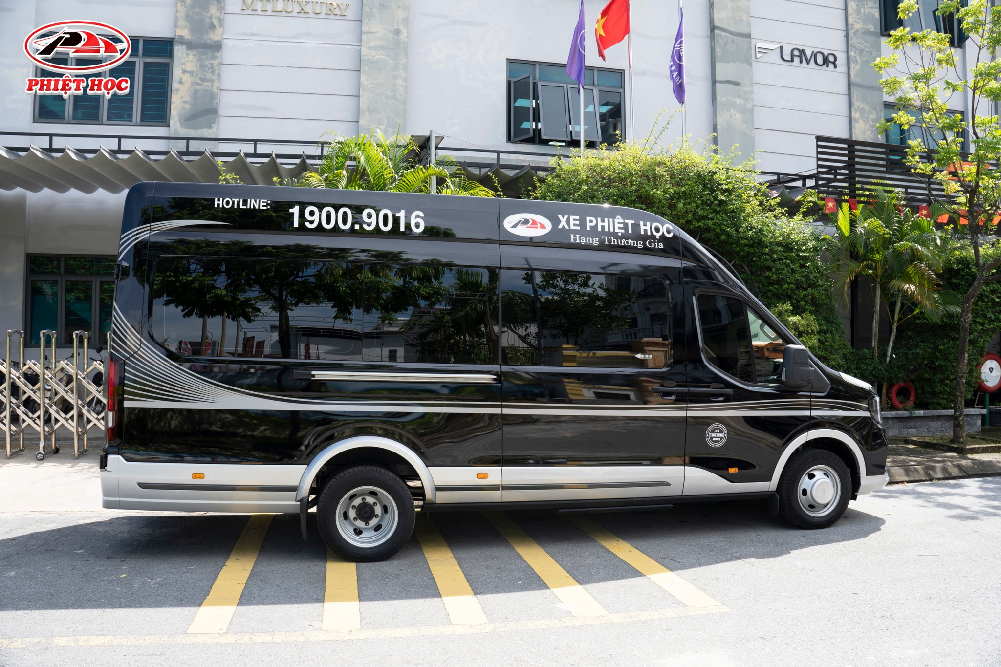 Nhà xe Phiệt Học